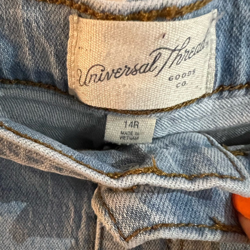 EUC Universal Thread 90’s vintage straight leg, distressed jeans size 14R - Picture 4 of 6